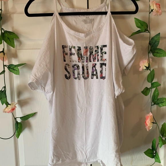 Graphic Tee - Picture 3 of 5